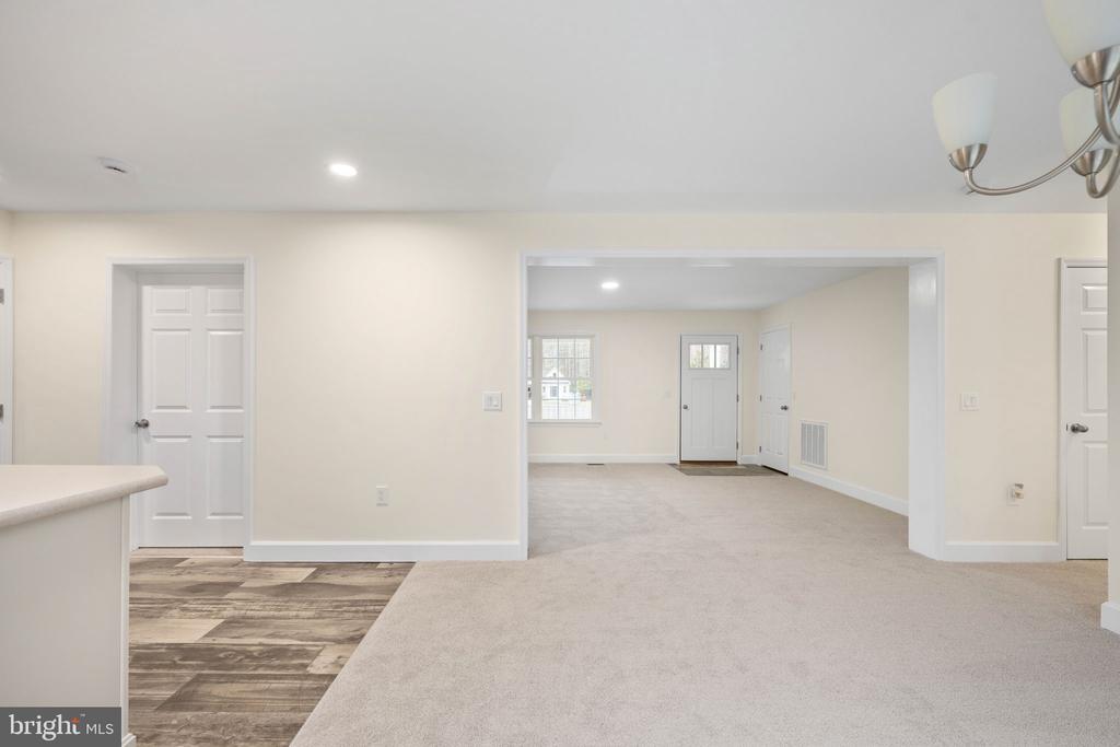 300 RIVER OAKS ROAD