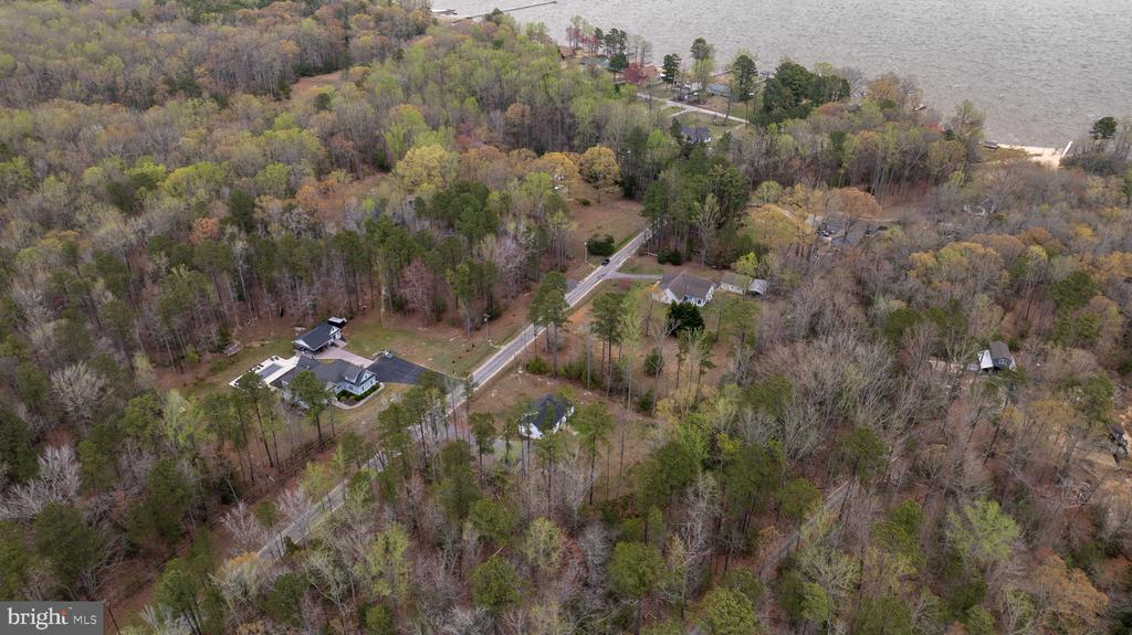 300 RIVER OAKS ROAD