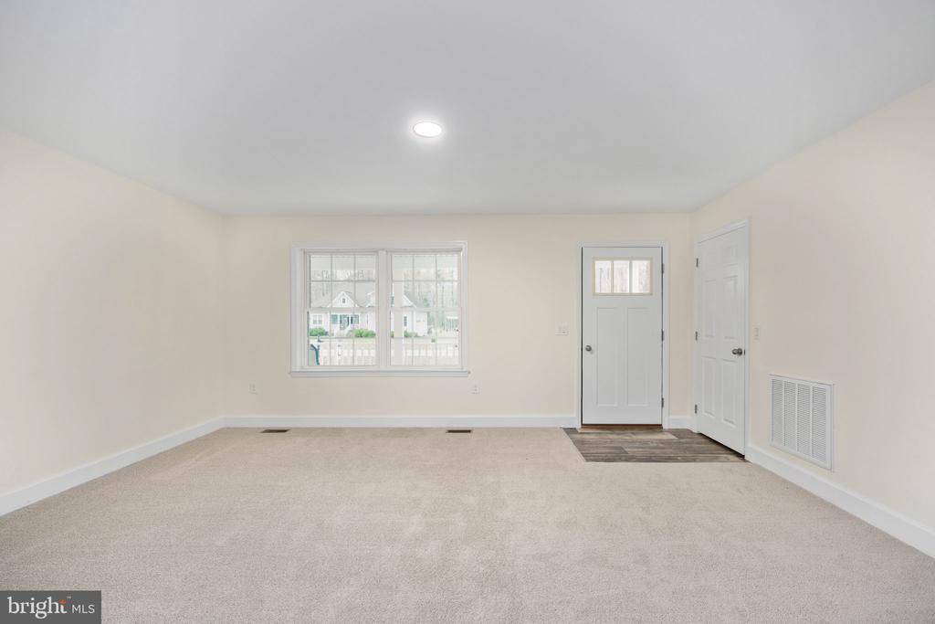300 RIVER OAKS ROAD