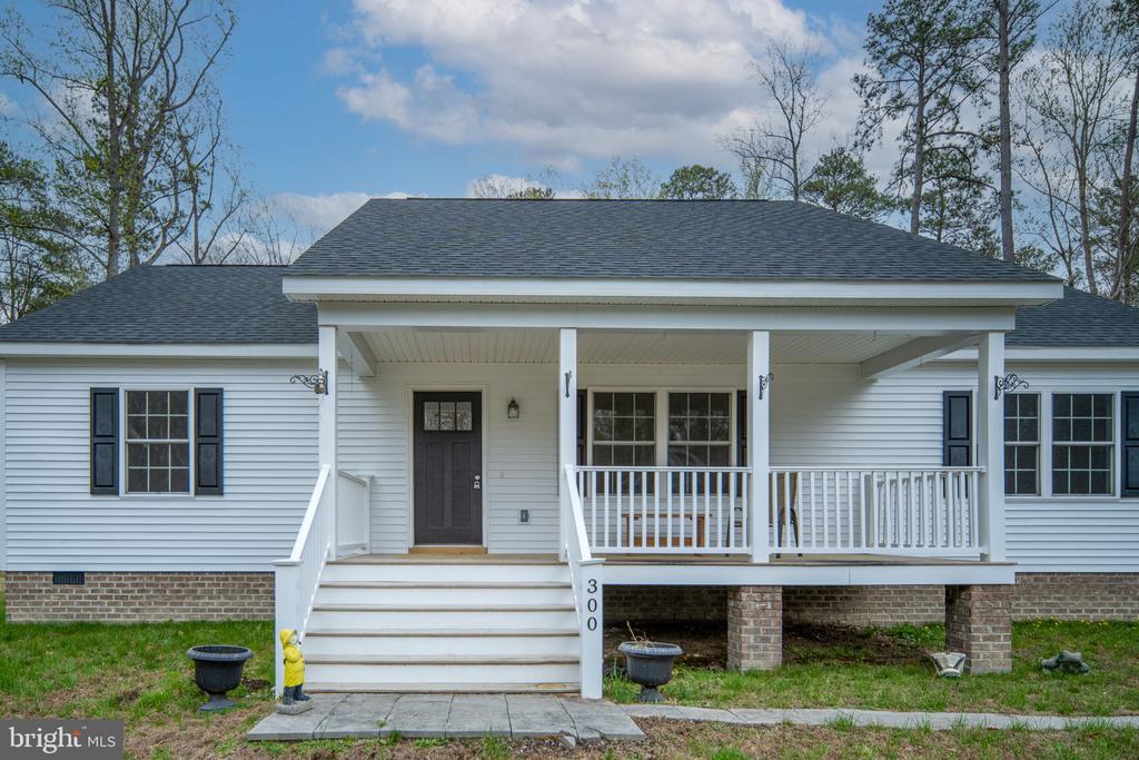 300 RIVER OAKS ROAD
