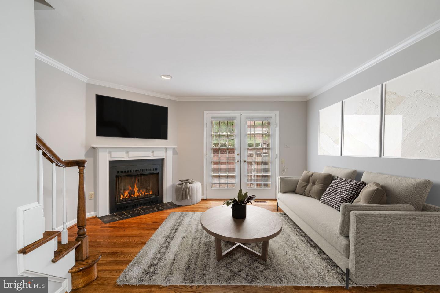 103 Great Falls STREET Unit: 13