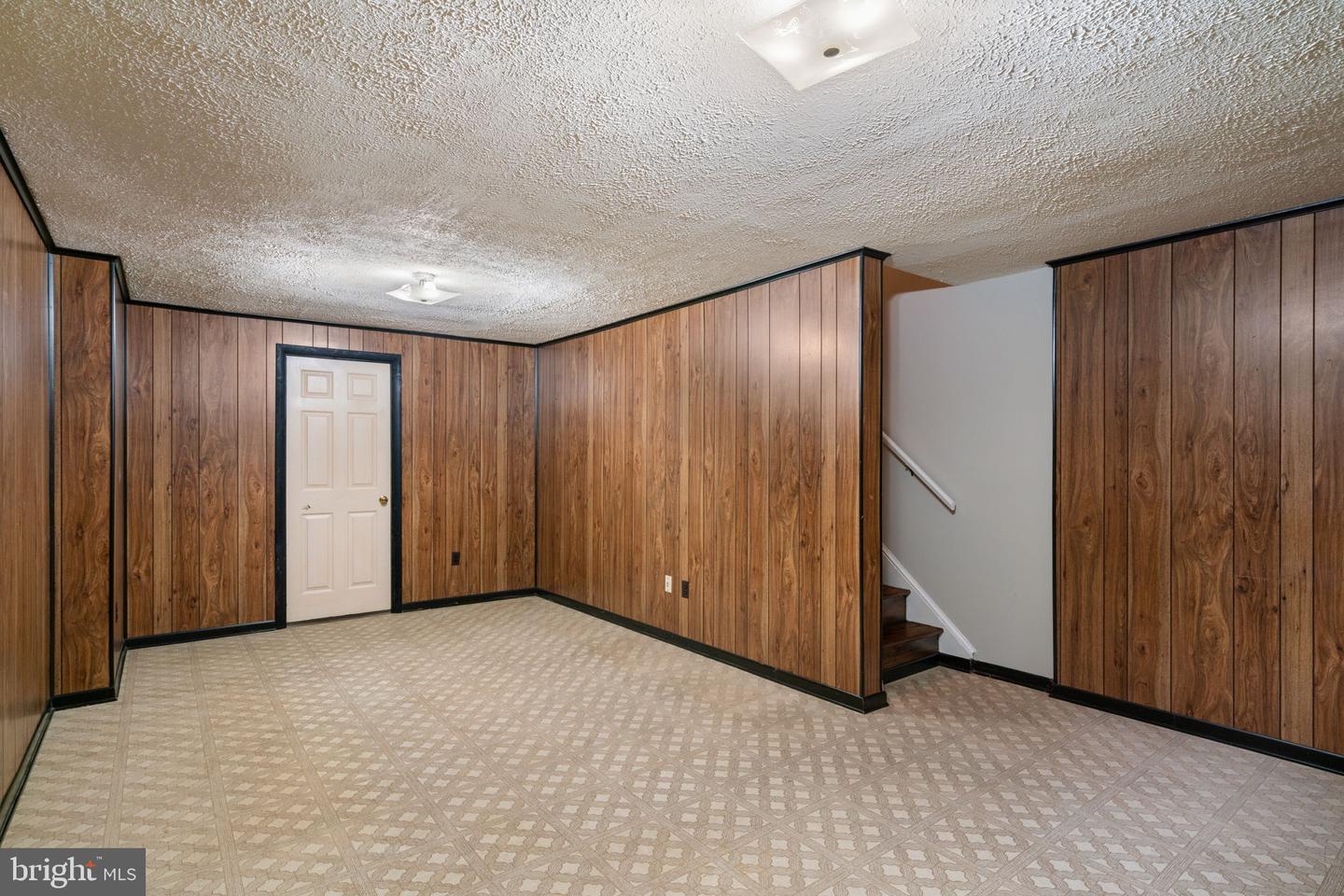103 Great Falls STREET Unit: 13