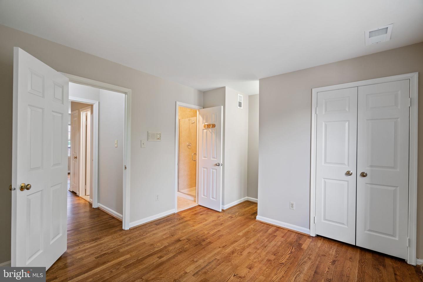 103 Great Falls STREET Unit: 13