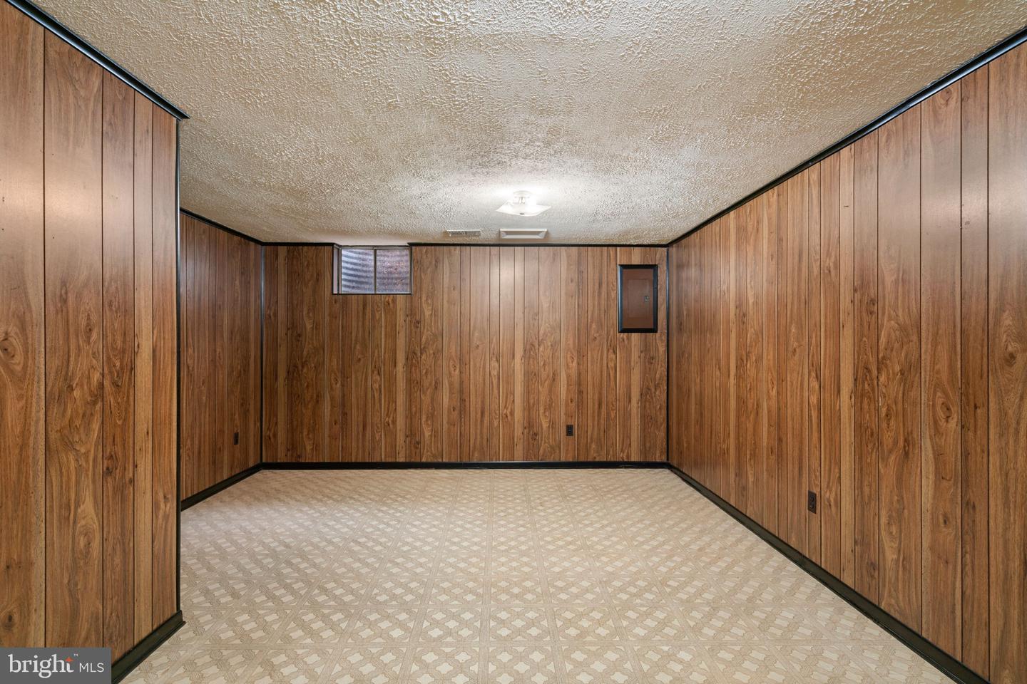 103 Great Falls STREET Unit: 13