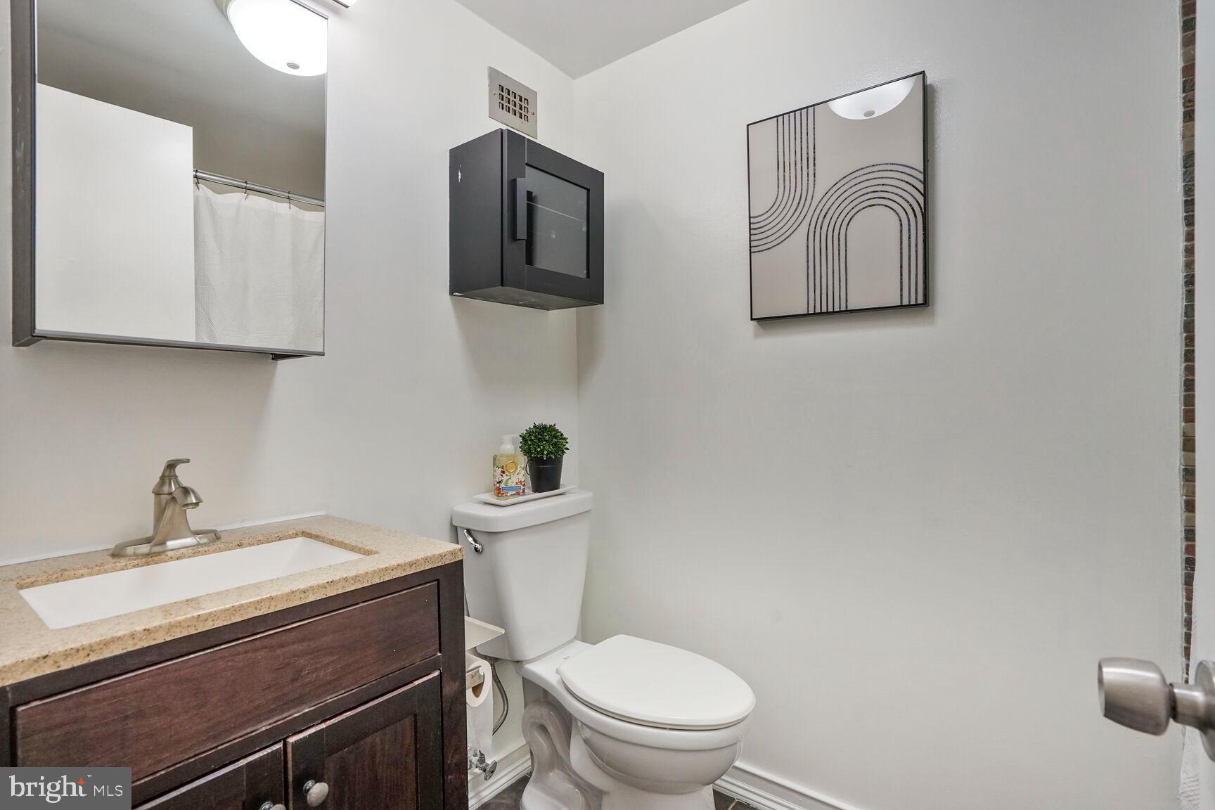 600 Roosevelt Blvd #412