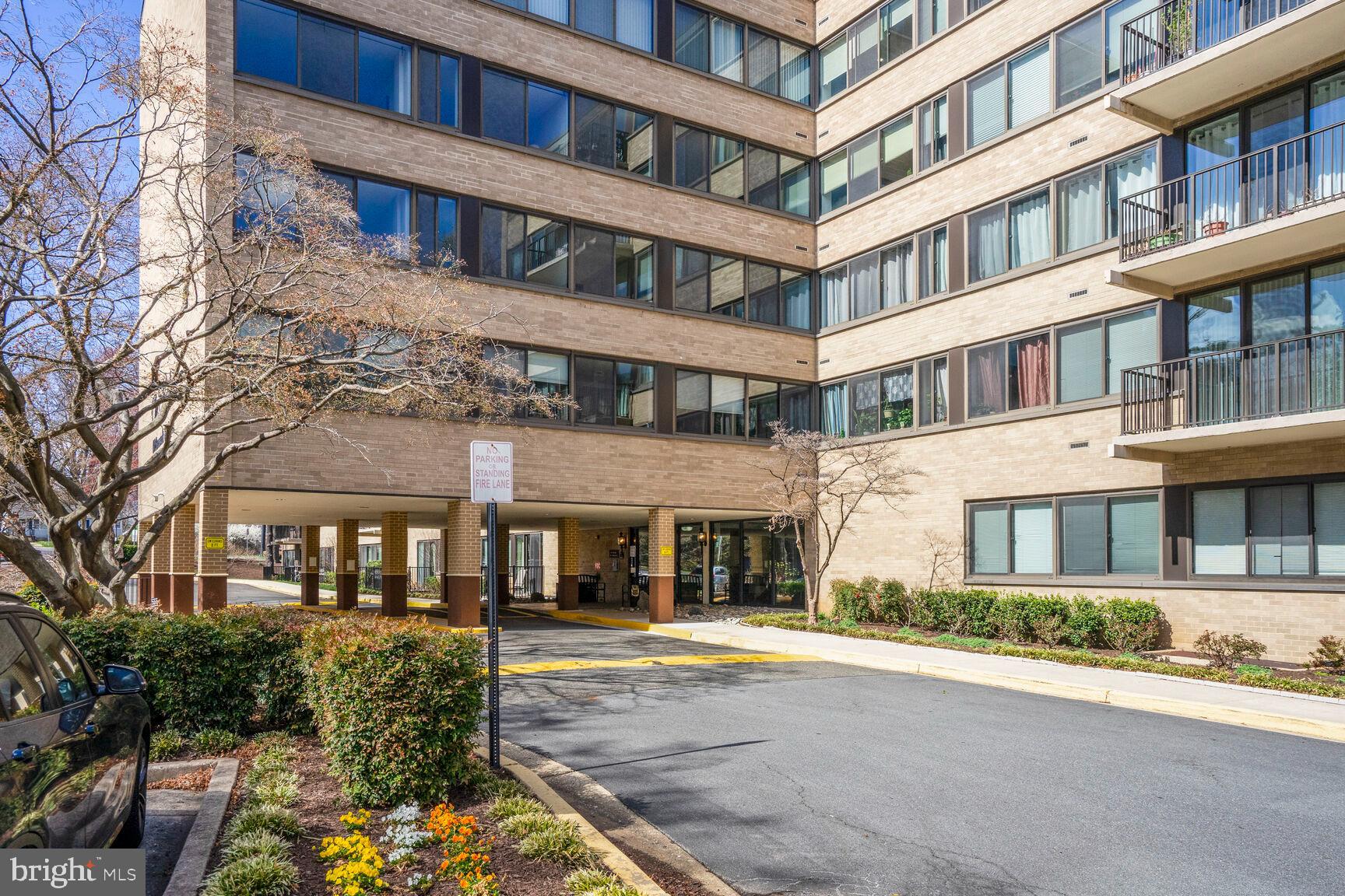 600 Roosevelt Blvd #412
