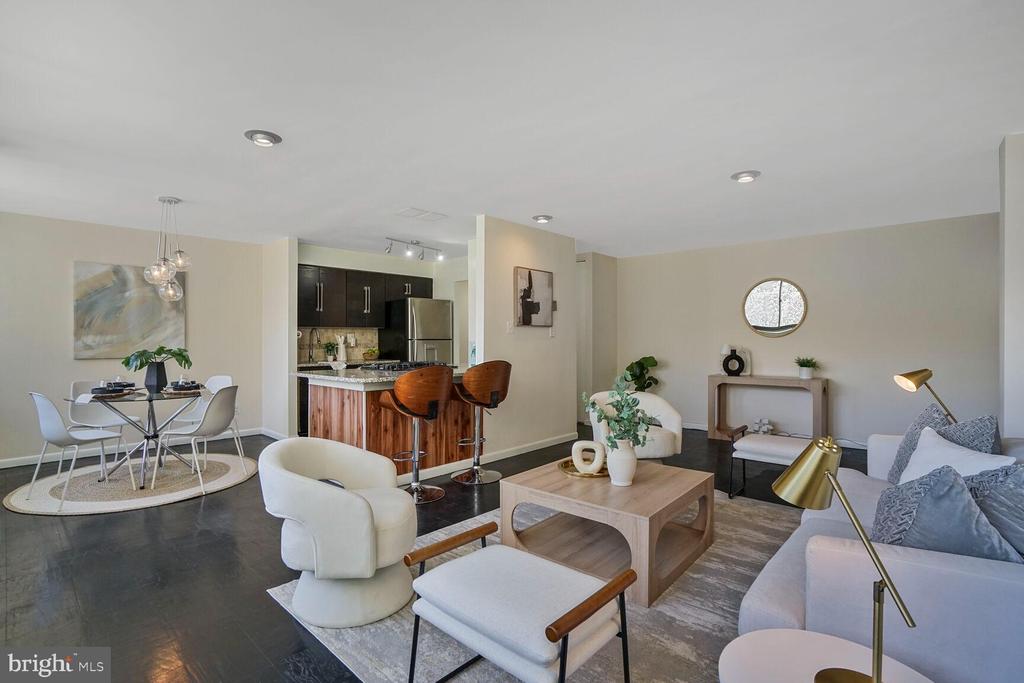 600 Roosevelt Blvd #412