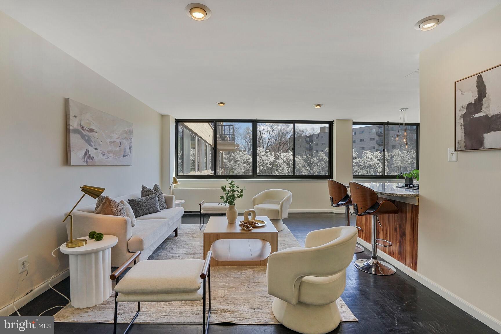 600 Roosevelt Blvd #412