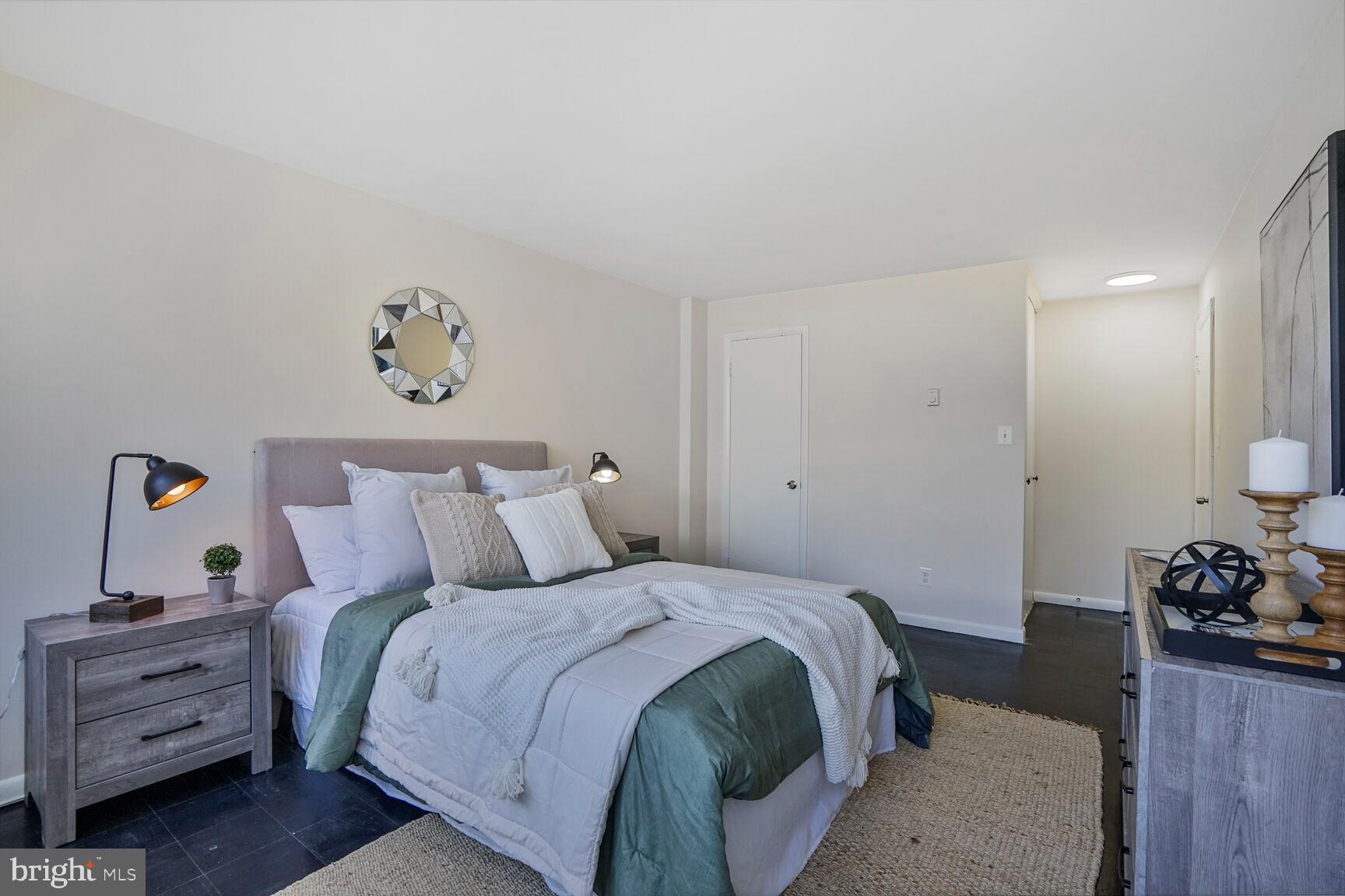 600 Roosevelt Blvd #412
