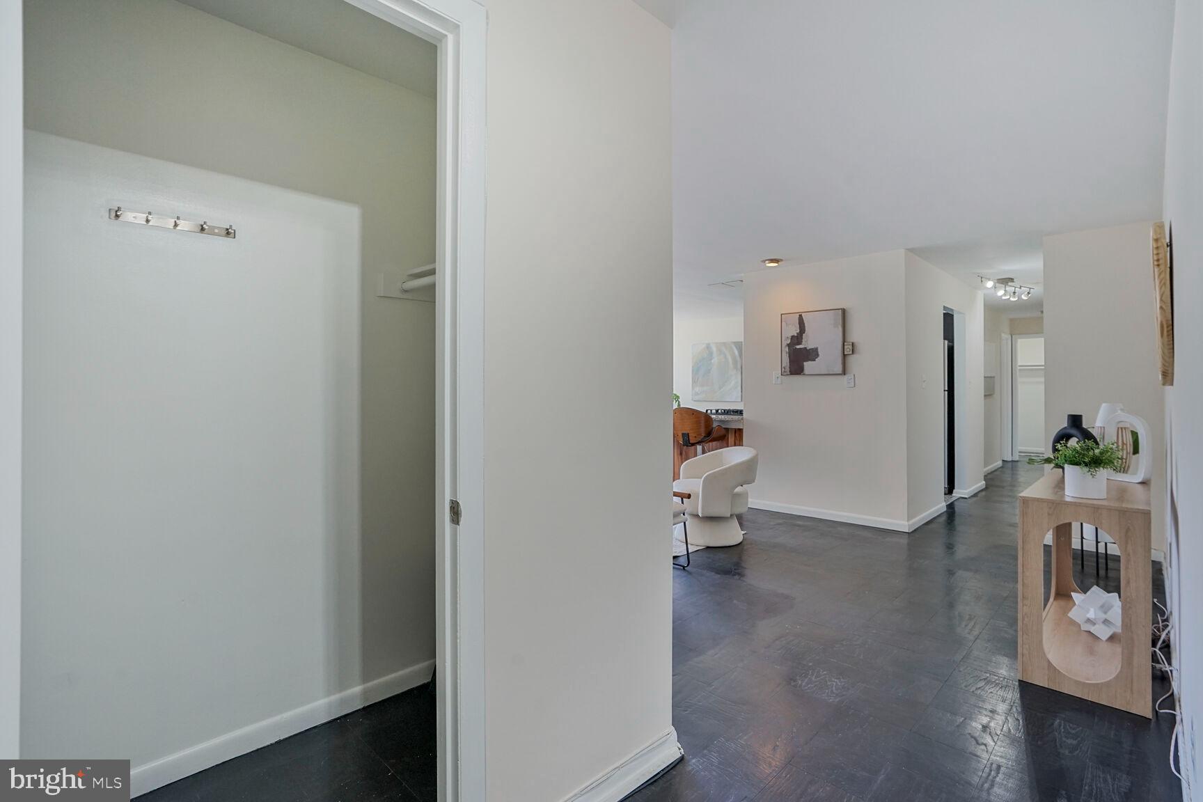 600 Roosevelt Blvd #412