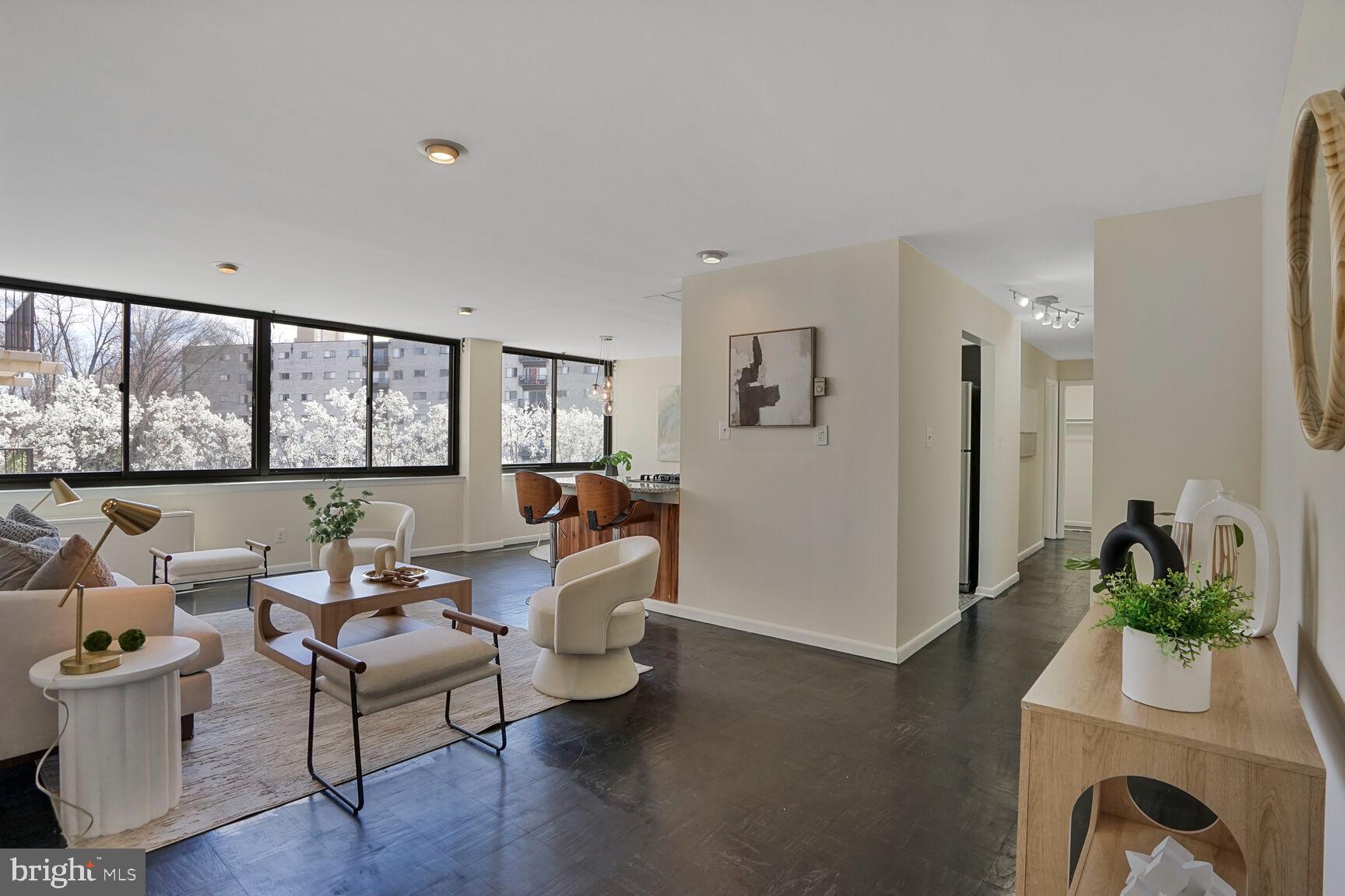 600 Roosevelt Blvd #412