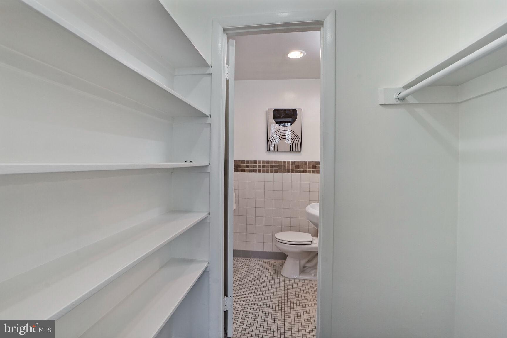 600 Roosevelt Blvd #412