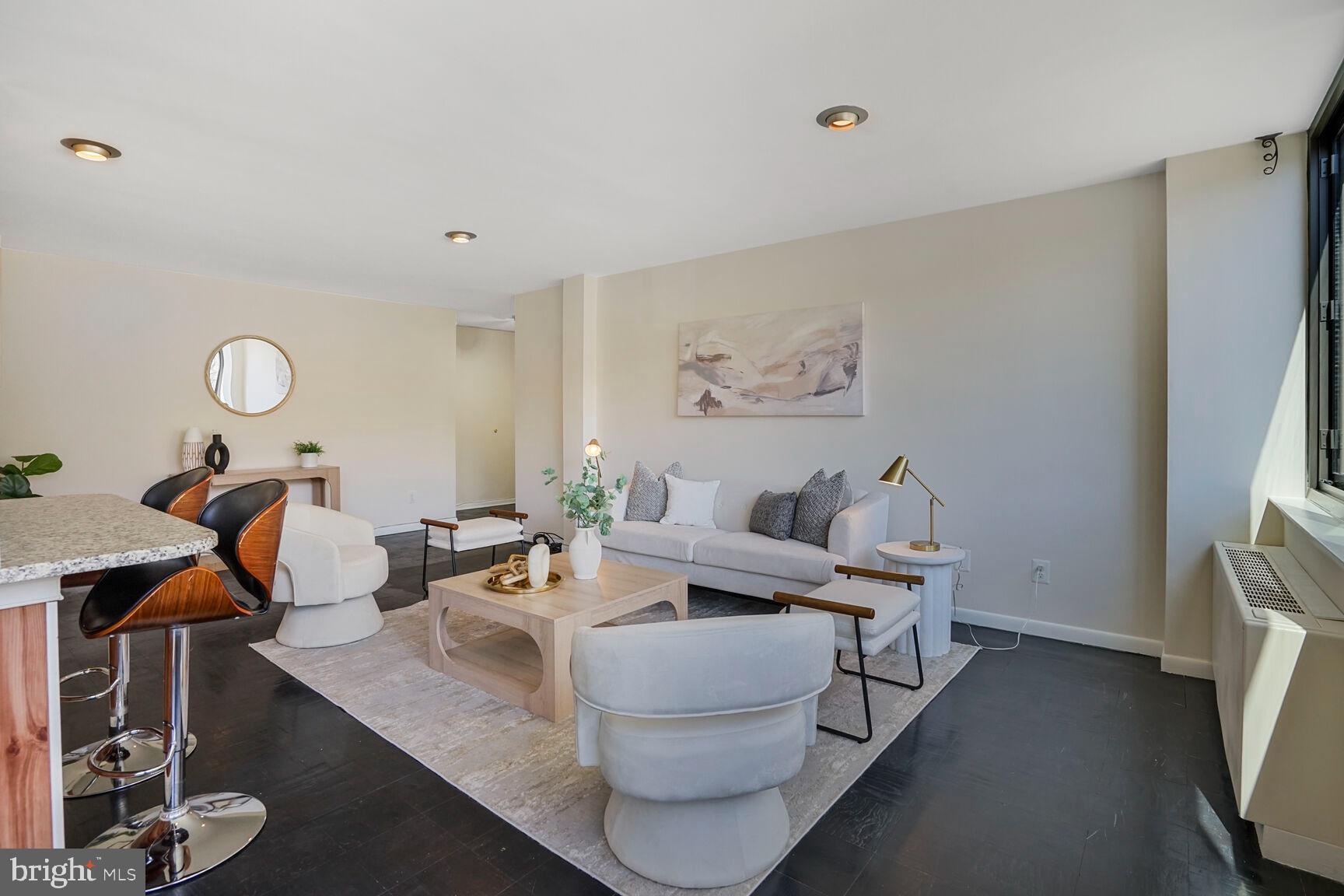 600 Roosevelt Blvd #412