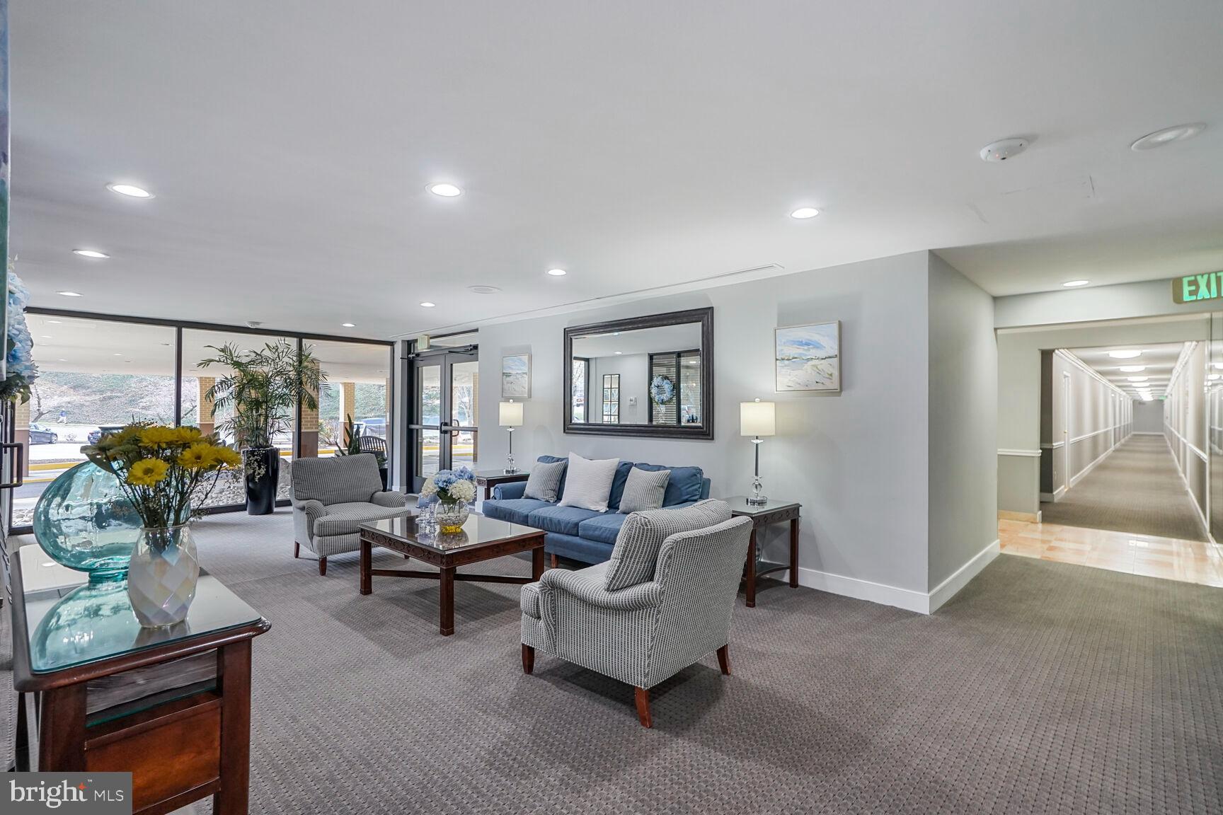 600 Roosevelt Blvd #412