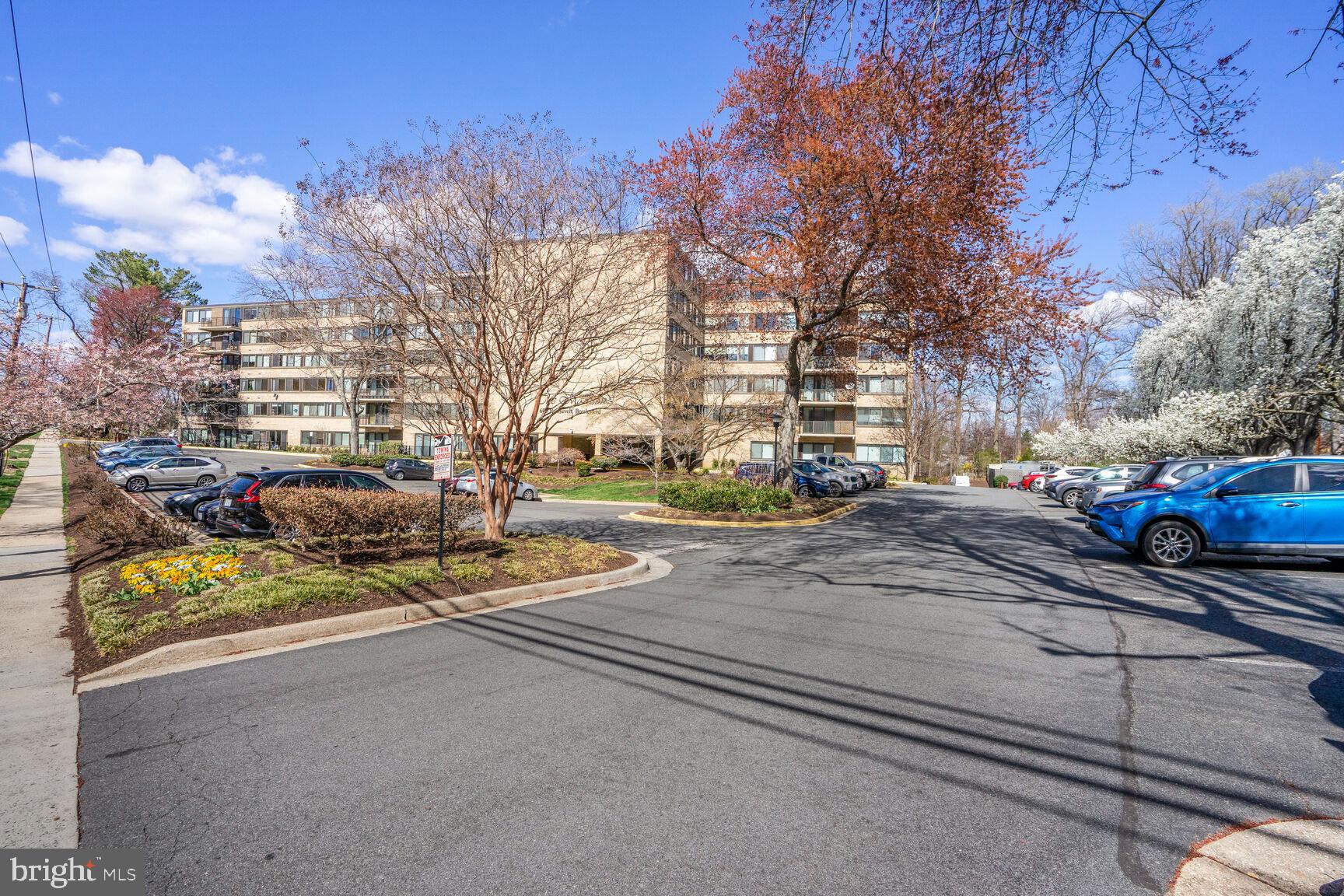 600 Roosevelt Blvd #412