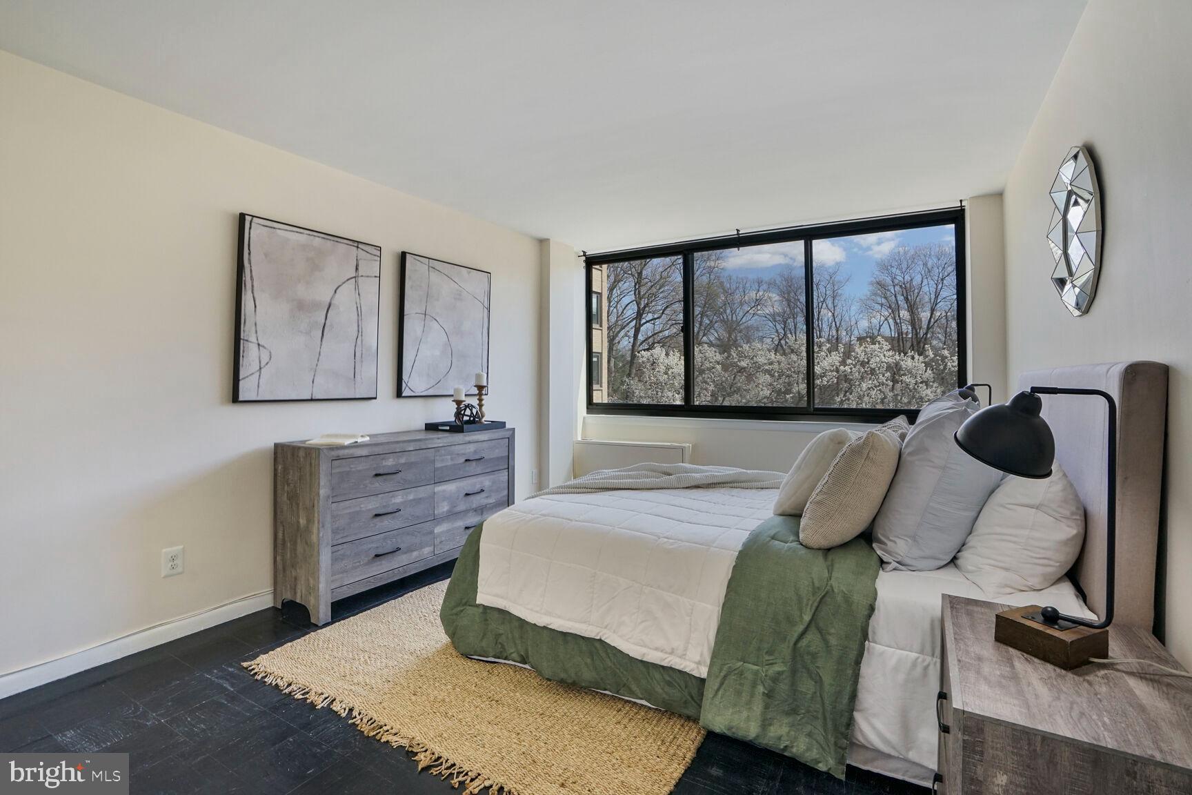 600 Roosevelt Blvd #412
