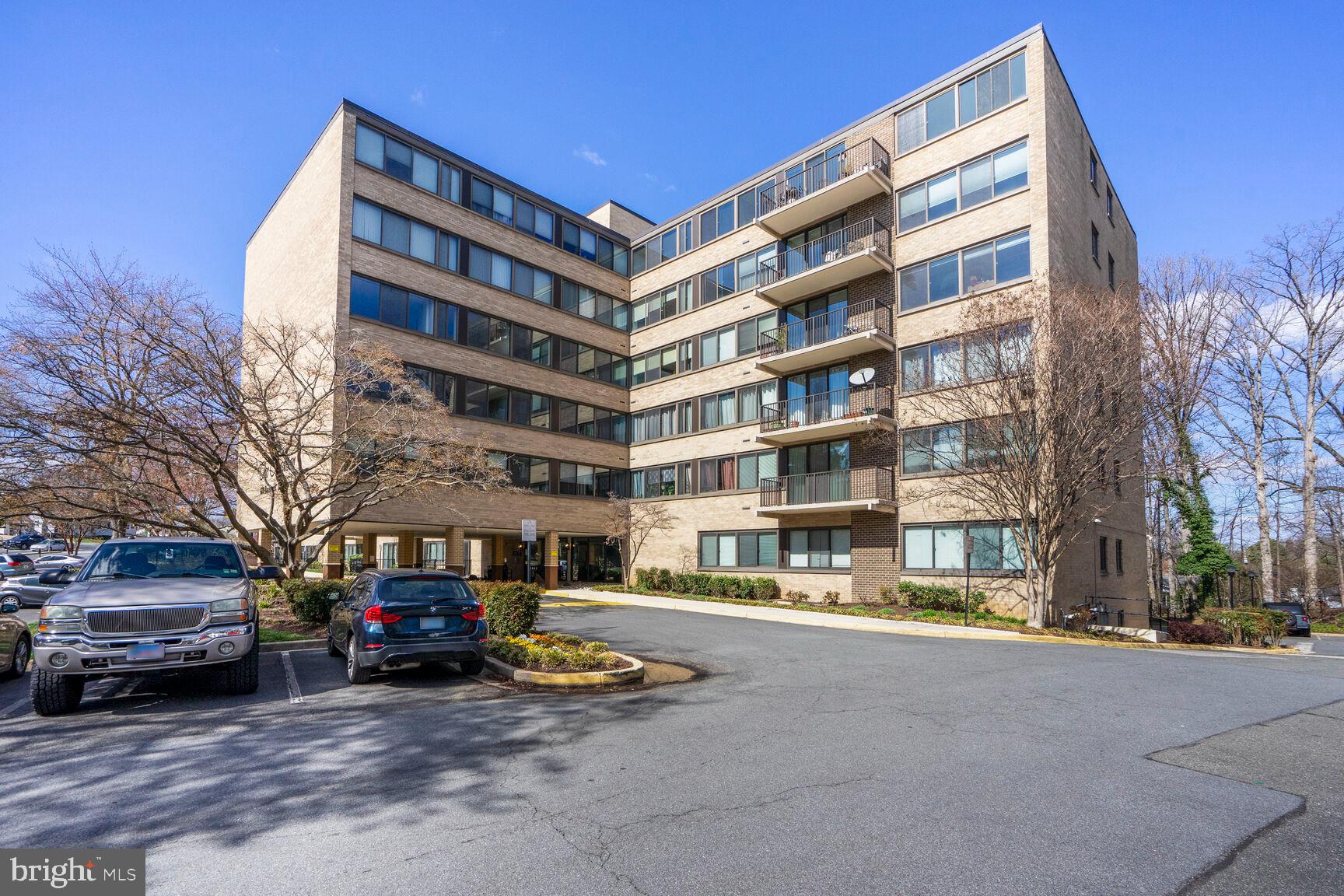 600 Roosevelt Blvd #412