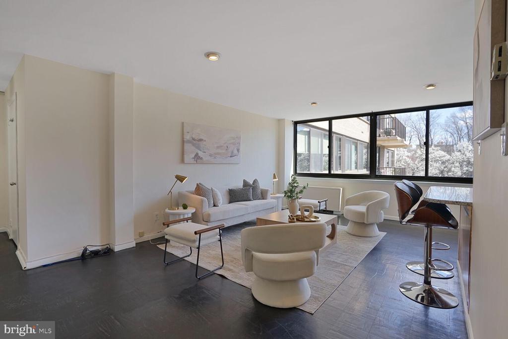 600 Roosevelt Blvd #412