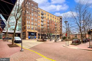 444 W BROAD STREET 229