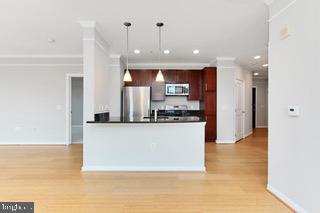 444 W BROAD STREET 229