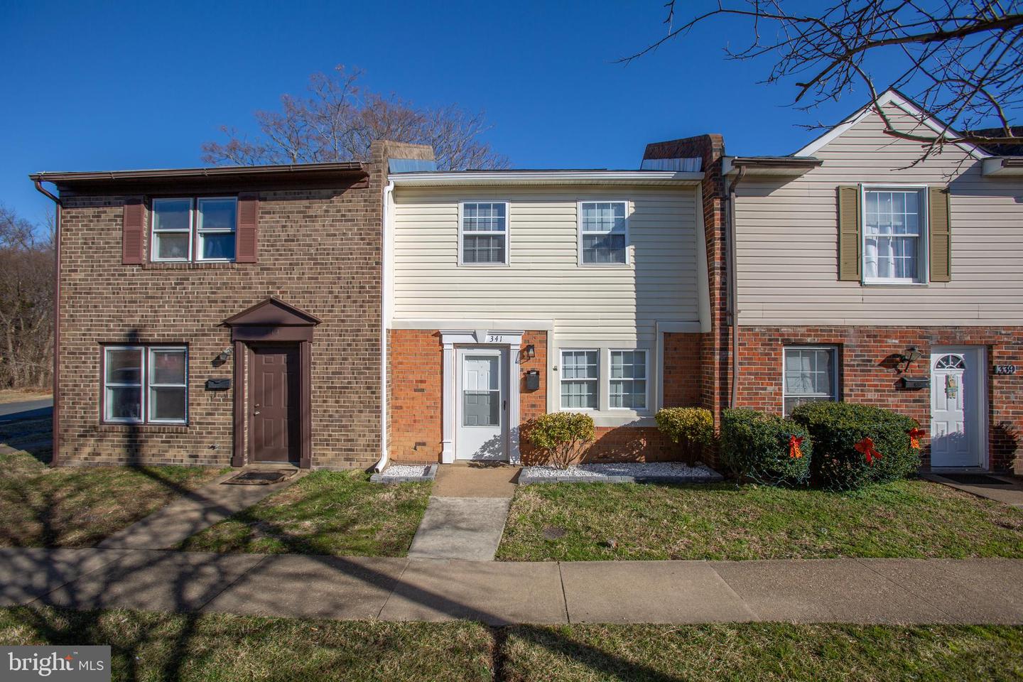 341 Brock SQUARE