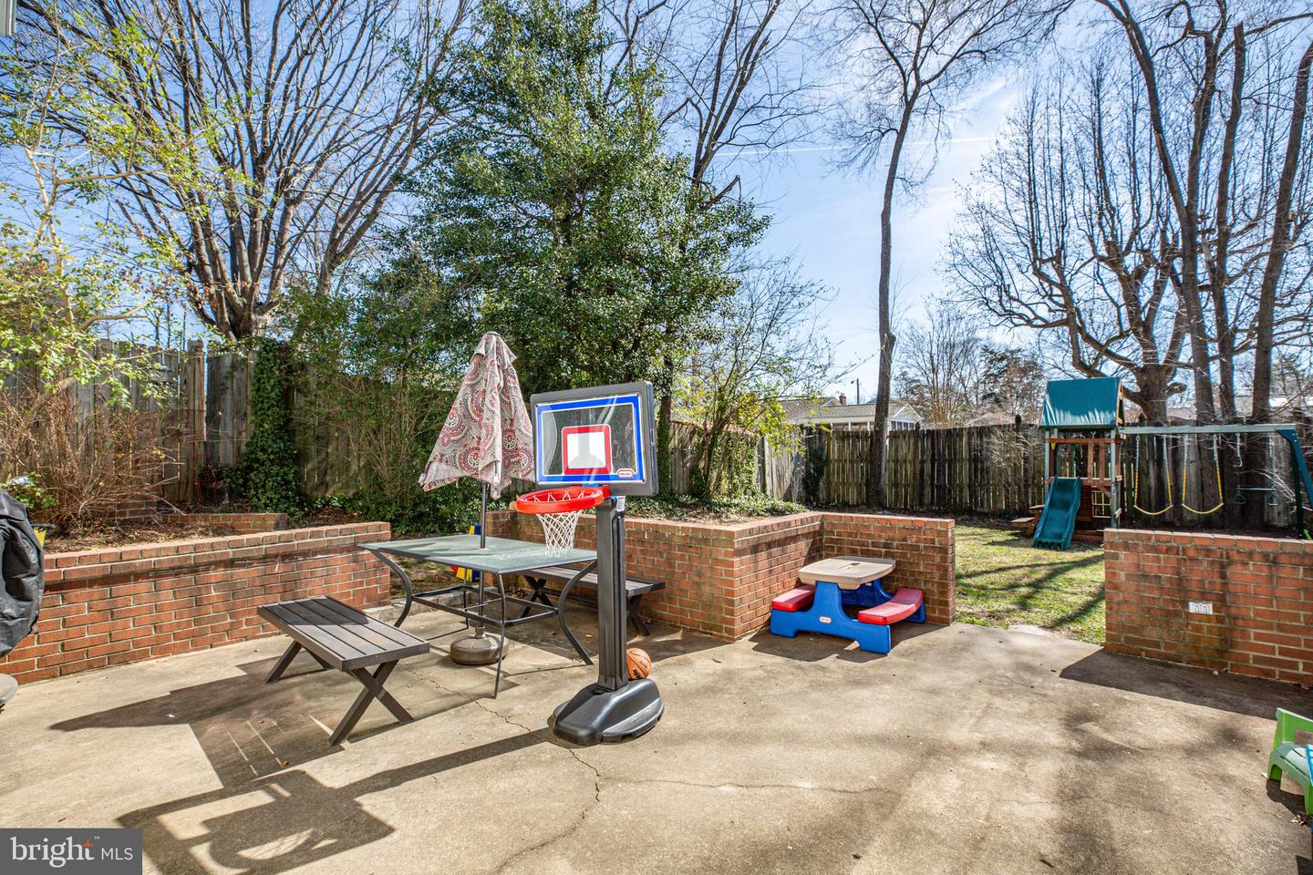 1420 Brent STREET