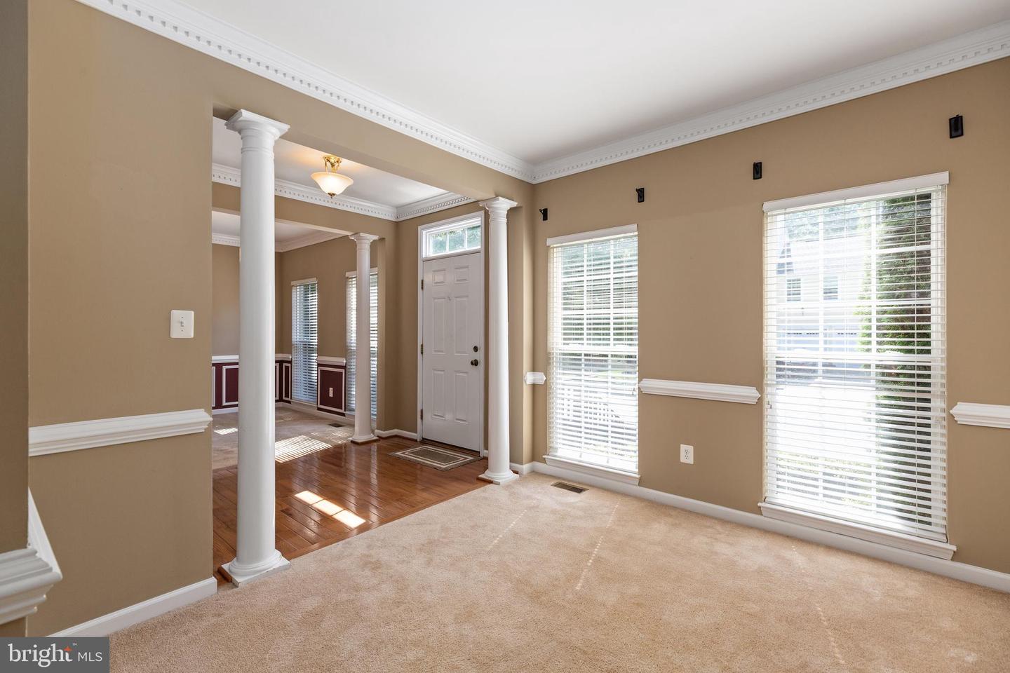 1207 Wright COURT