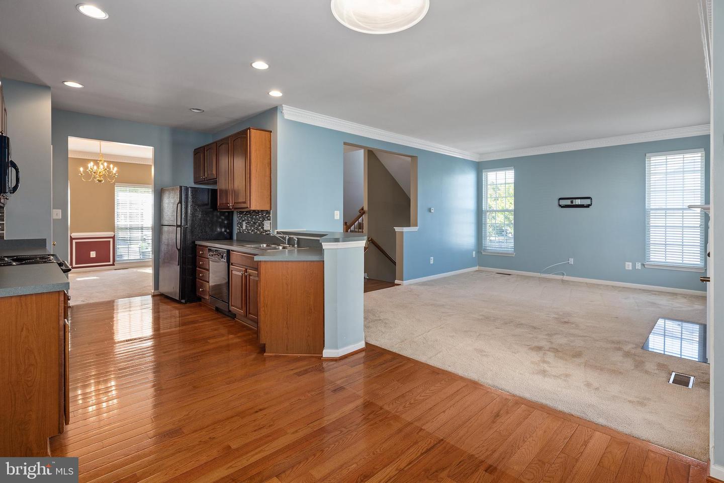 1207 Wright COURT
