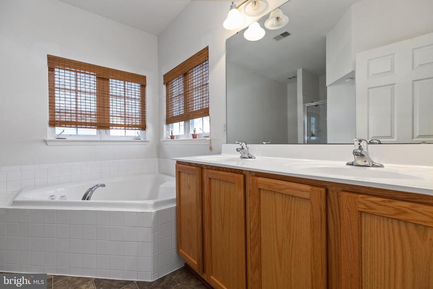 1207 Wright COURT