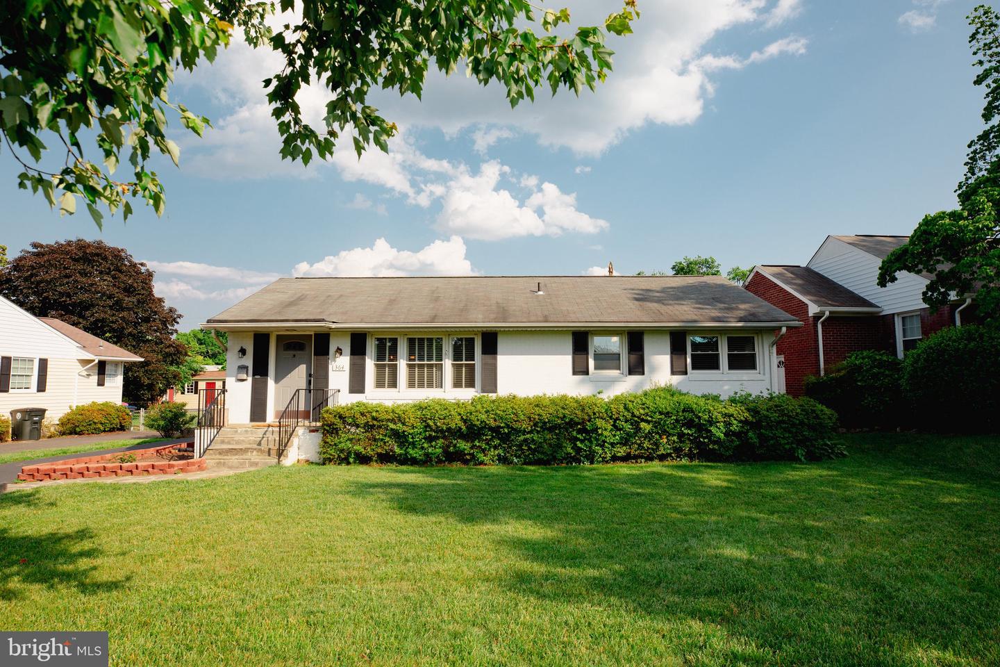 364 Riverside DRIVE