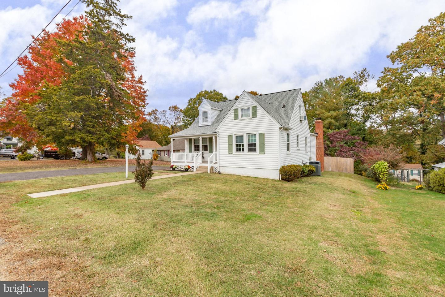 219 Hillcrest DRIVE