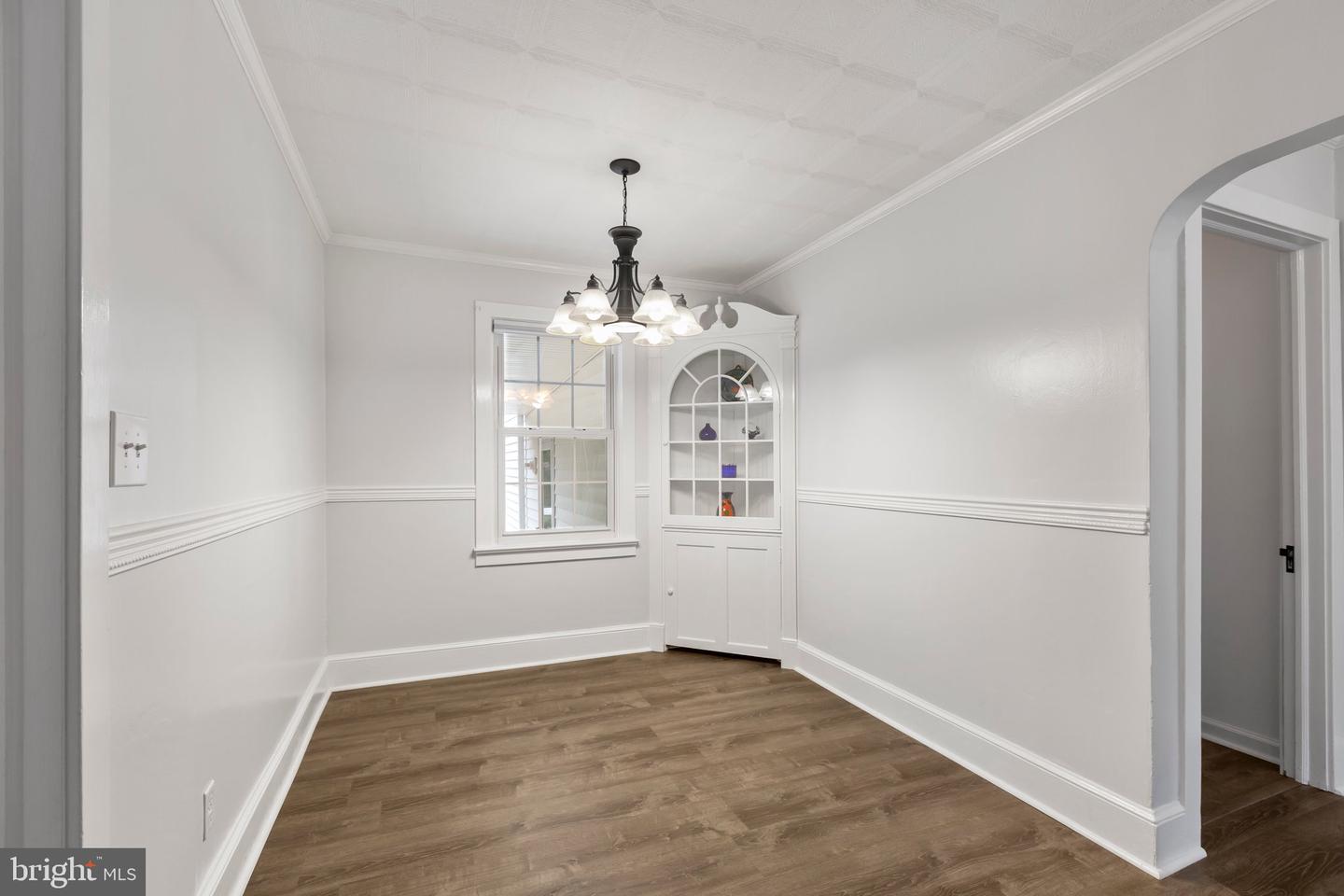 219 Hillcrest DRIVE