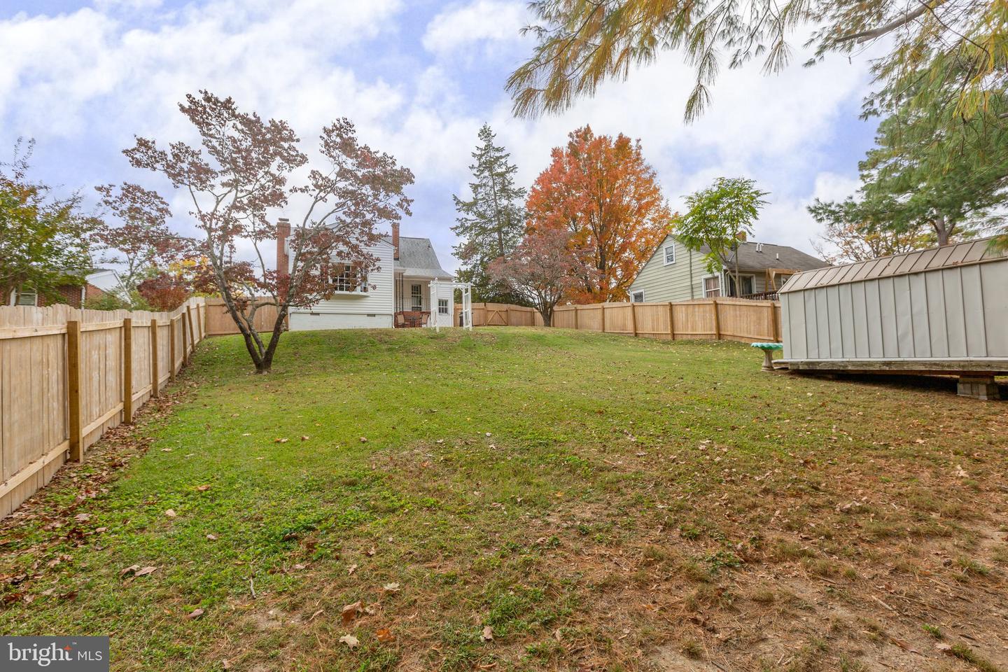 219 Hillcrest DRIVE