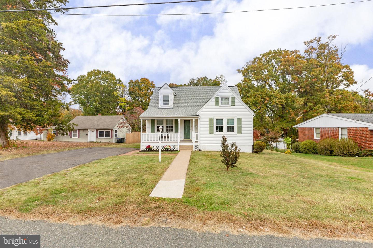 219 Hillcrest DRIVE