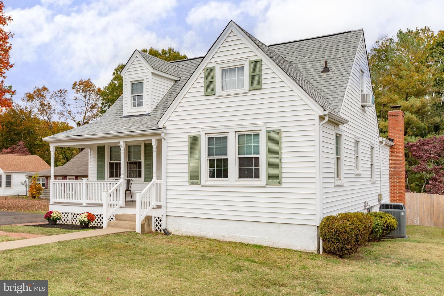 219 Hillcrest DRIVE