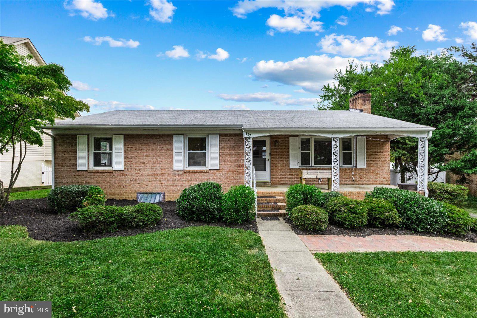 337 Hanson AVENUE