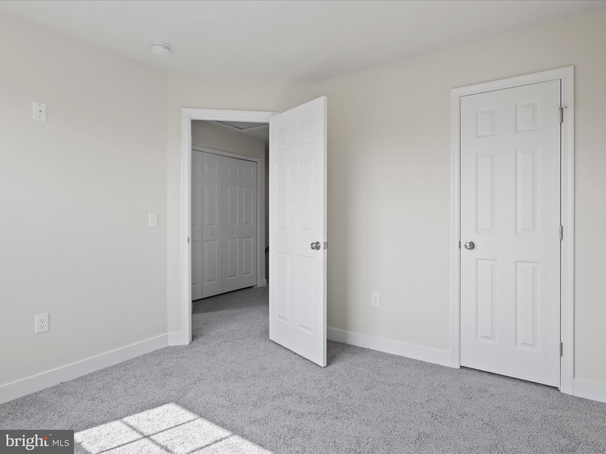 1004 WICKLOW DRIVE