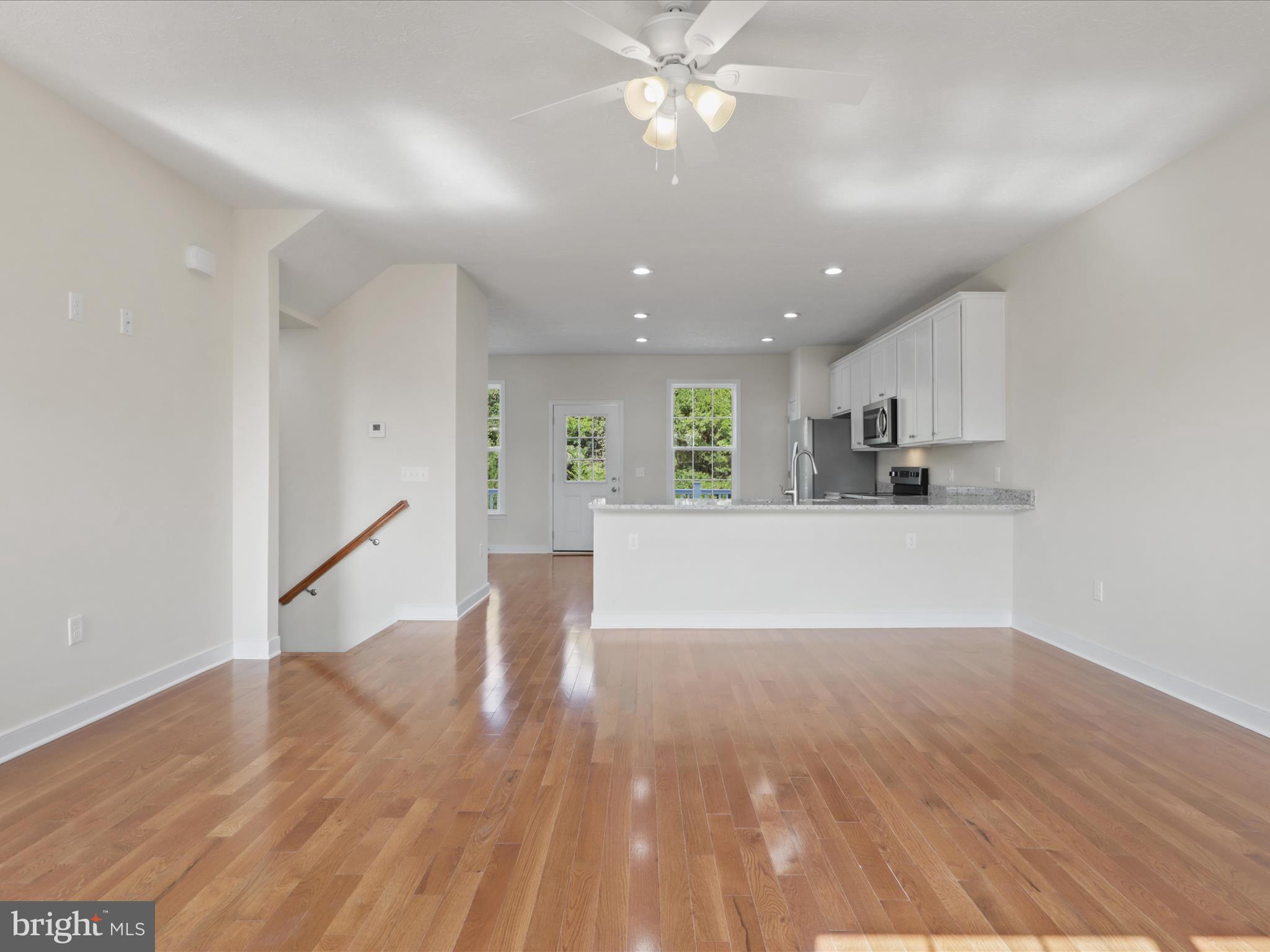 1004 WICKLOW DRIVE