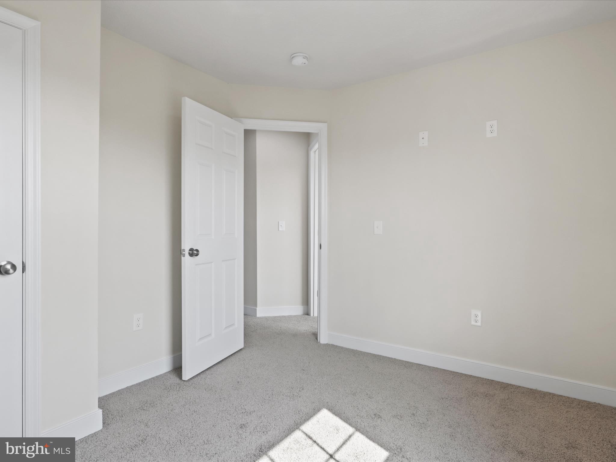 1004 WICKLOW DRIVE