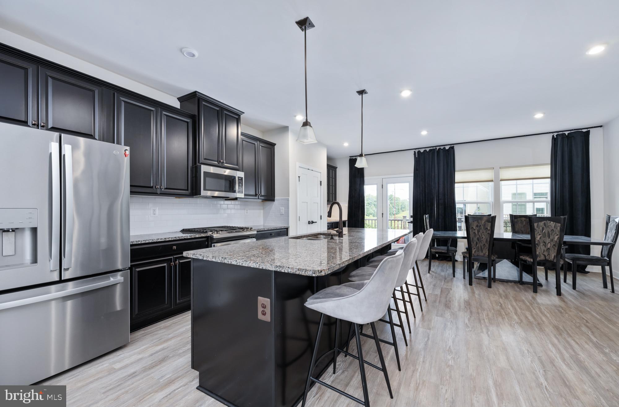 1328 TRESTLE DR
