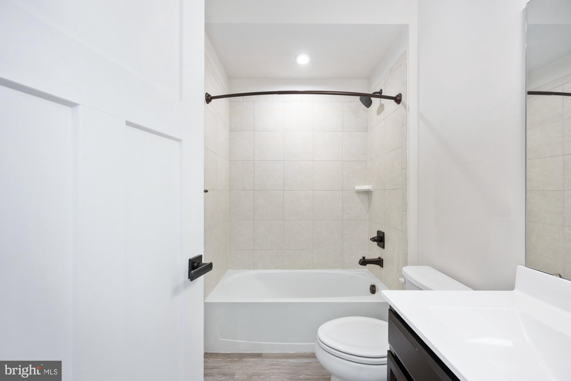 1328 TRESTLE DR