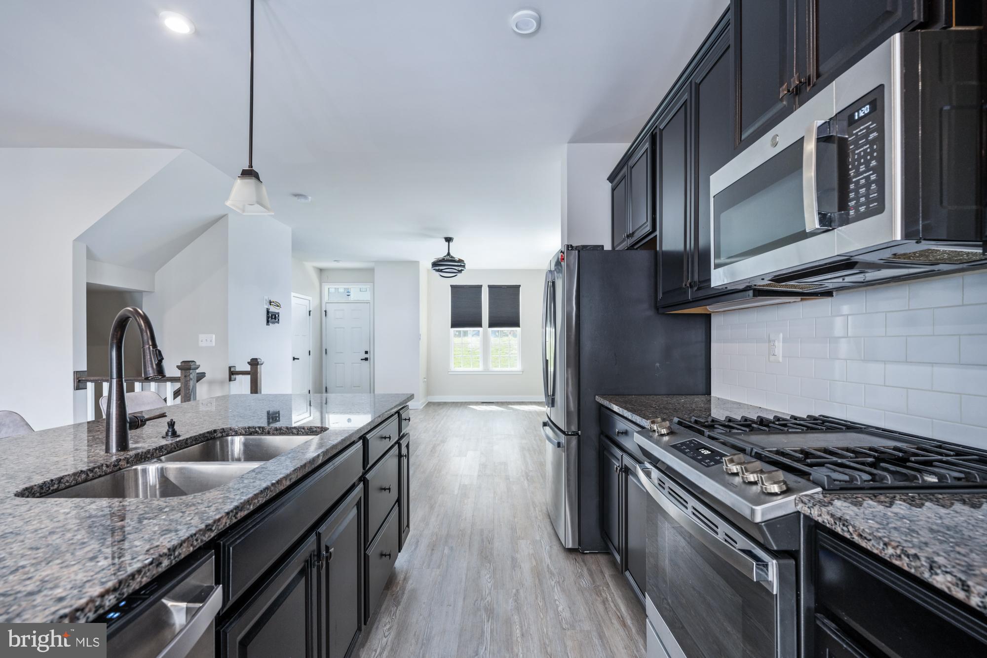 1328 TRESTLE DR
