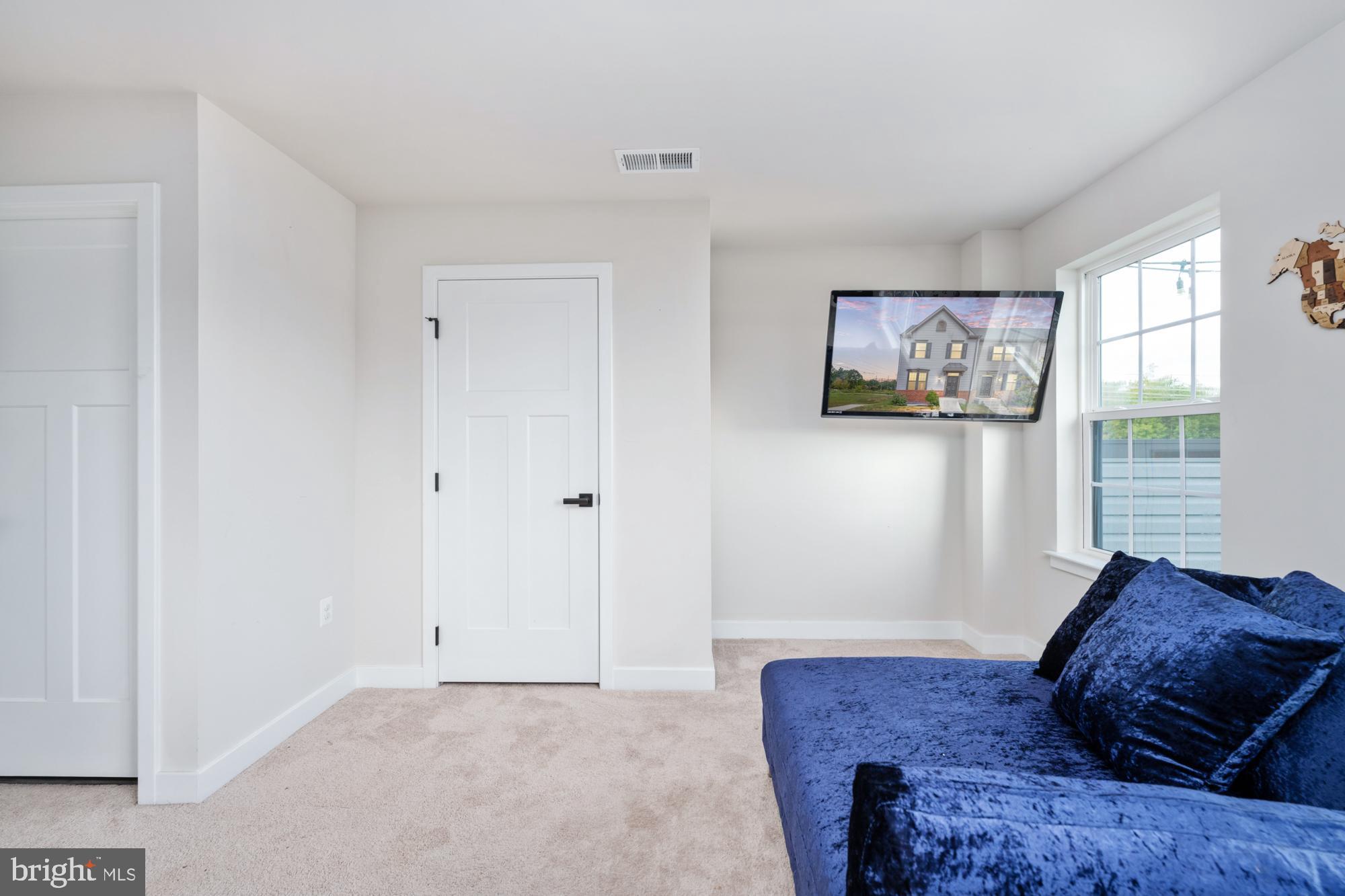1328 TRESTLE DR