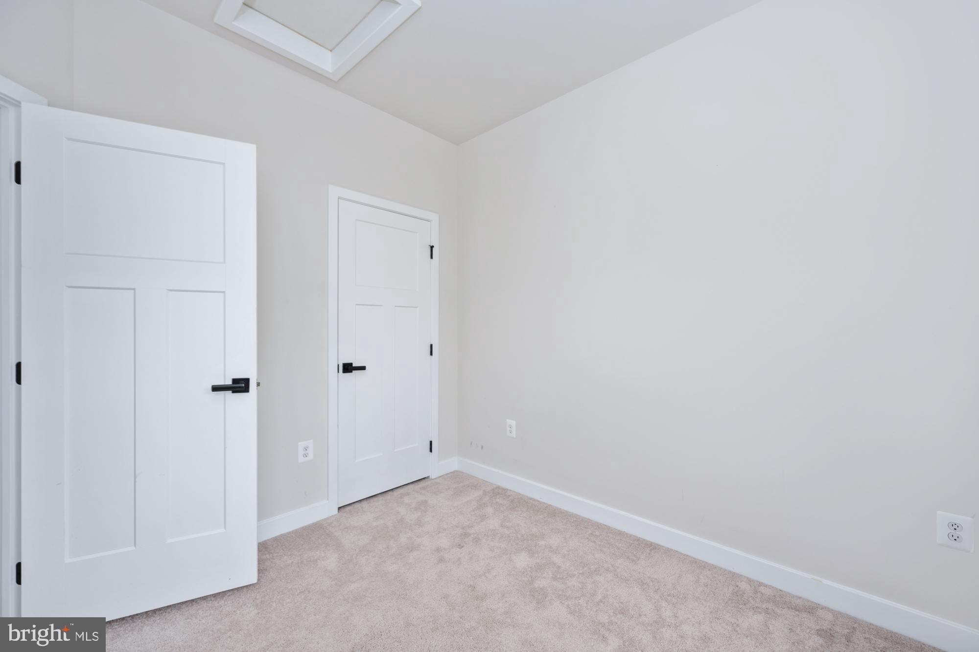 1328 TRESTLE DR
