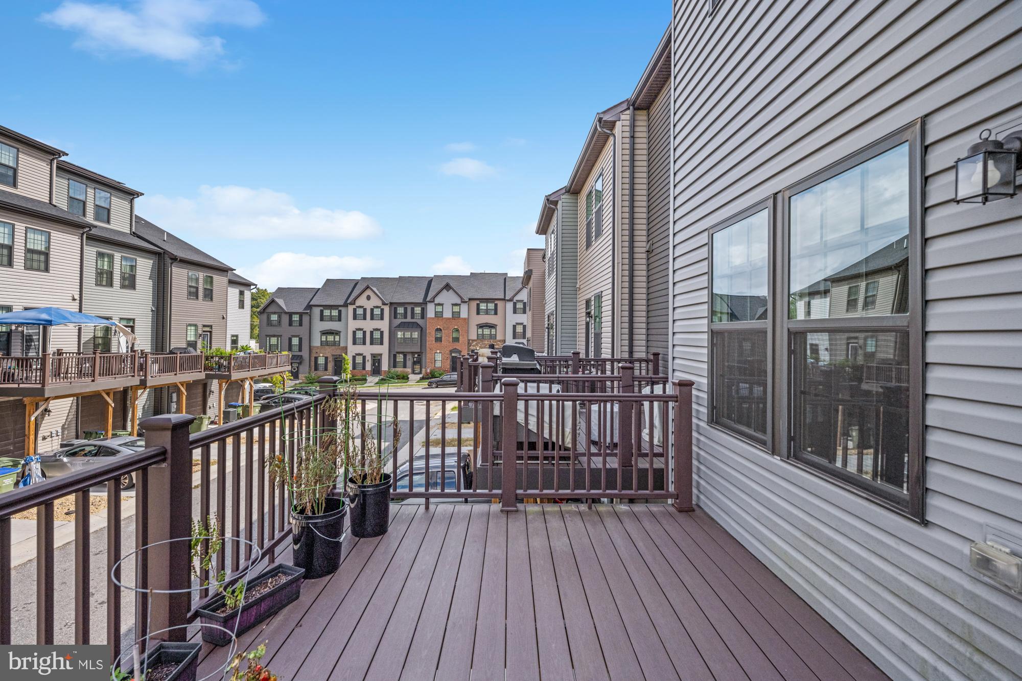 1328 TRESTLE DR
