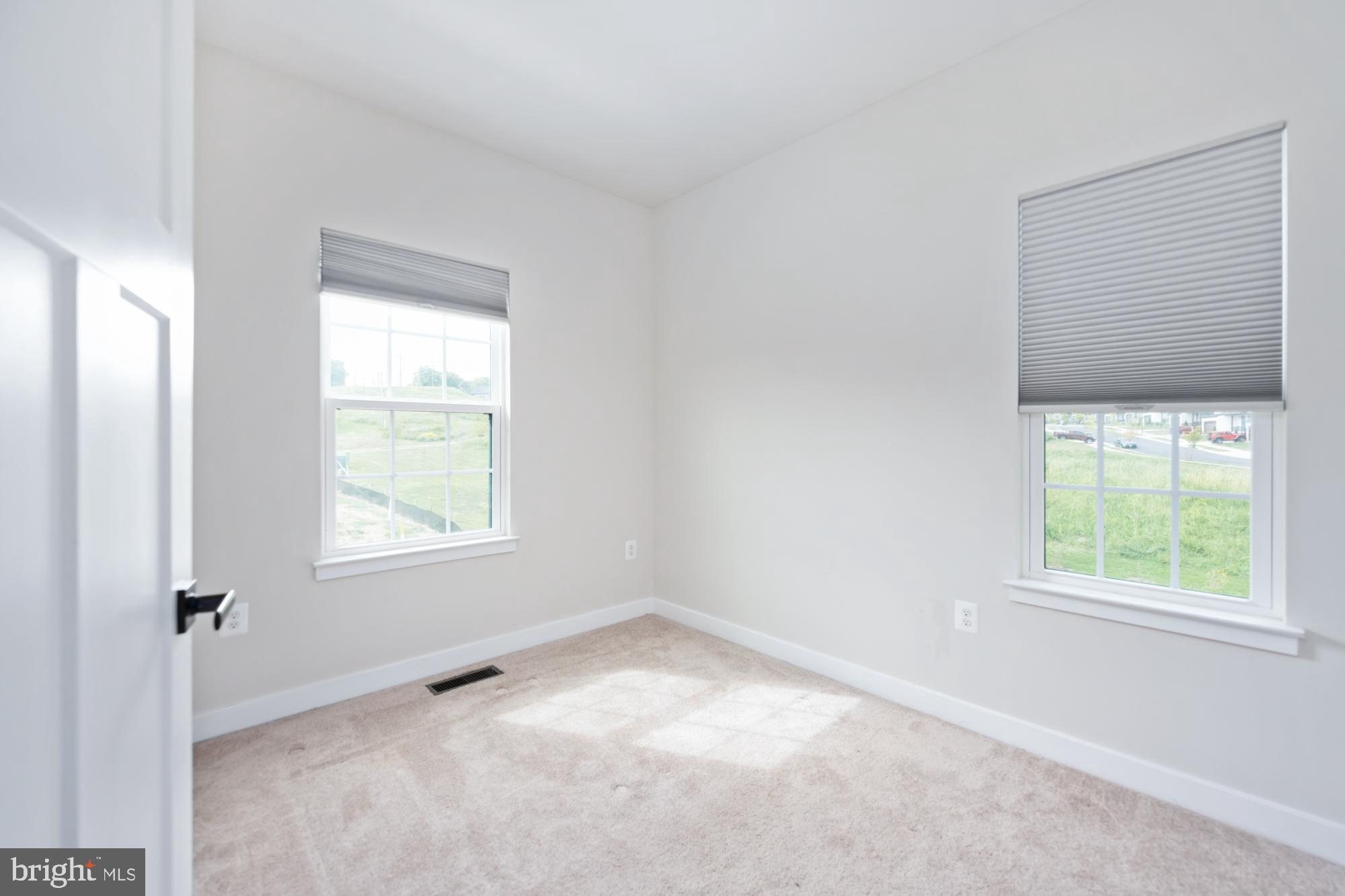 1328 TRESTLE DR