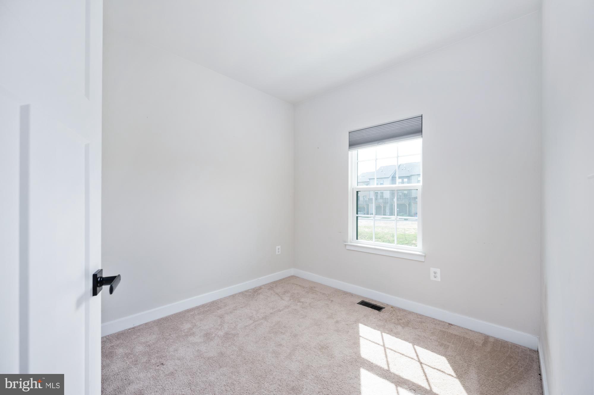 1328 TRESTLE DR
