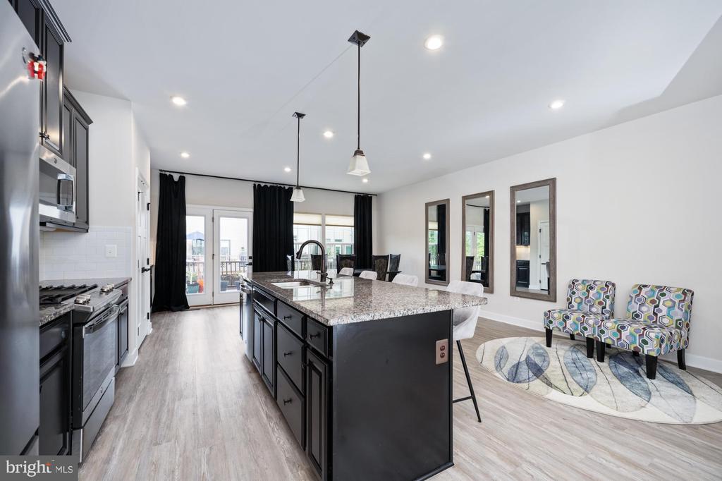 1328 TRESTLE DR