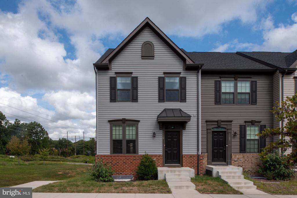 1328 TRESTLE DR