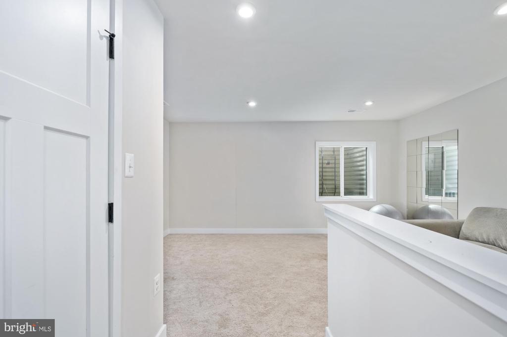 1328 TRESTLE DR